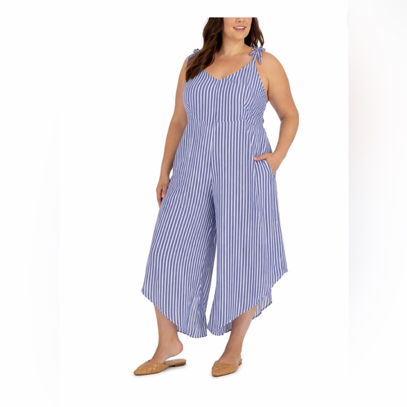 Vince Camuto Pants - Vince Camuto Striped V-neck Jumpsuit/Romper Plus Sz3x